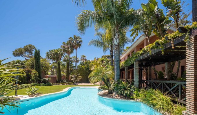 16 guest luxury villa Marbella Golden Mile