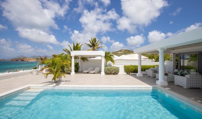 St Martin Terres Basses Beachfront Villa rentals  private pool 