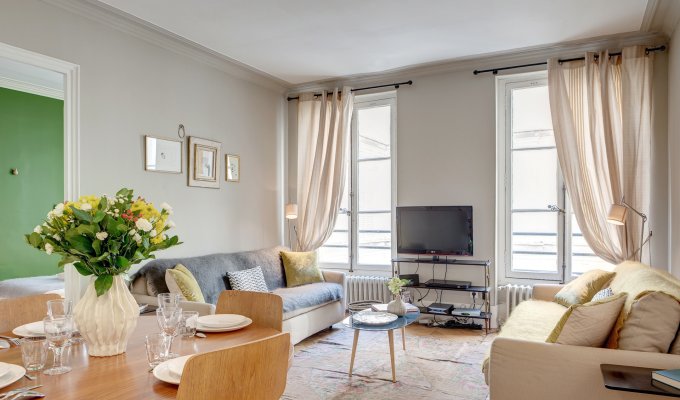 Paris Quartier Latin Notre Dame Apartment Rental near the Seine quaysides