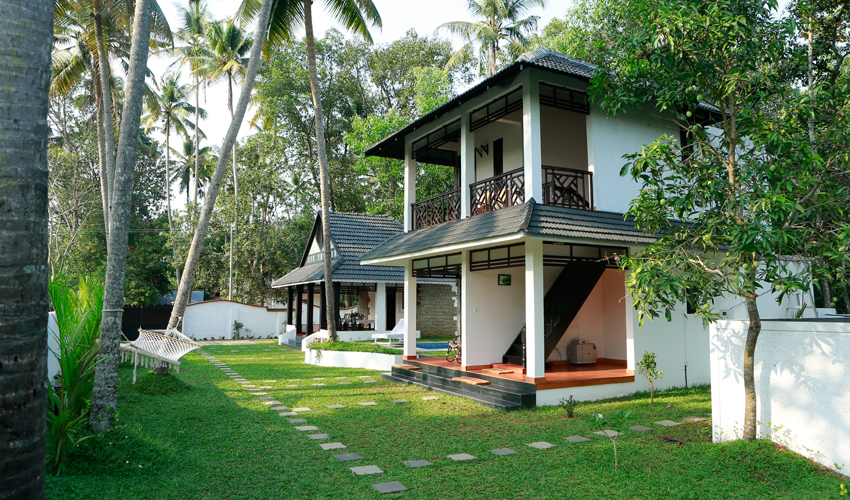 India Beach Cottage Vacation Rentals in Kerala